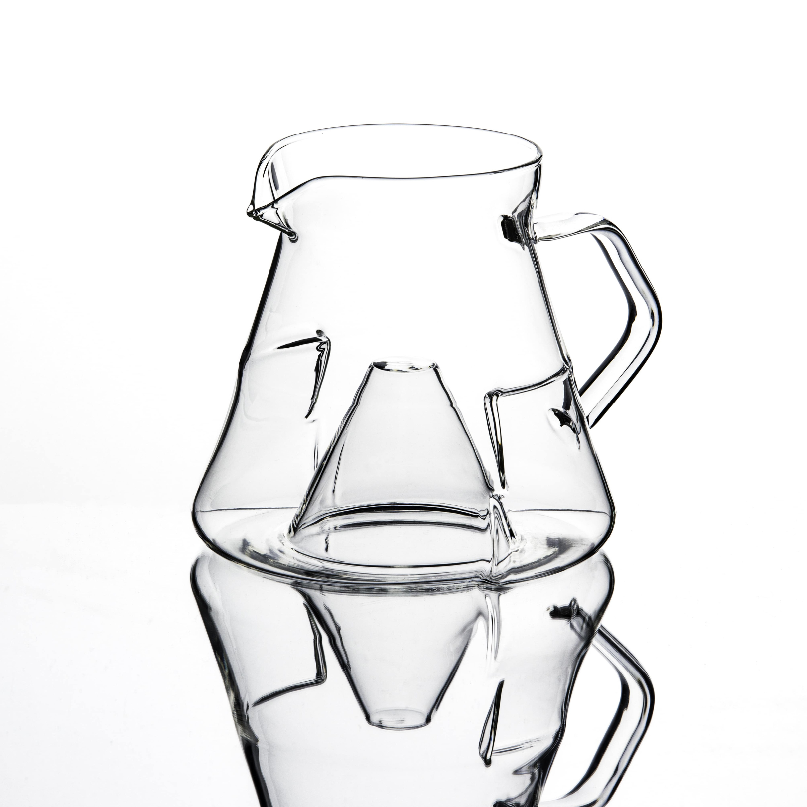 ICOSA Cyclone Carafe Standard - 550ml-Clear