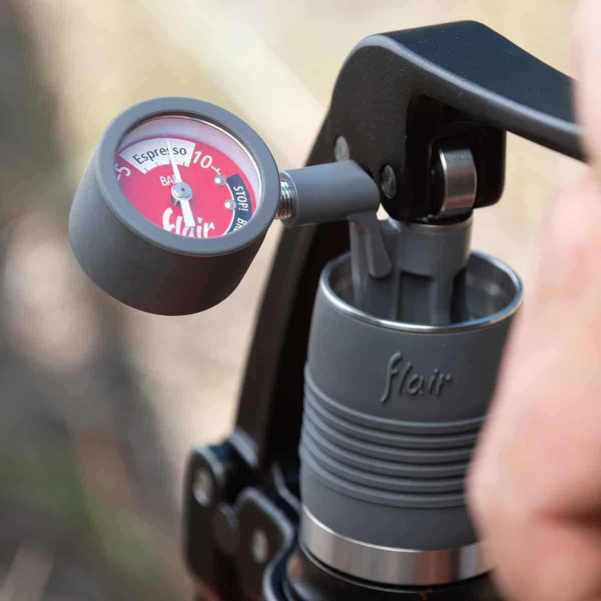 FLAIR GO GROUND - أسود