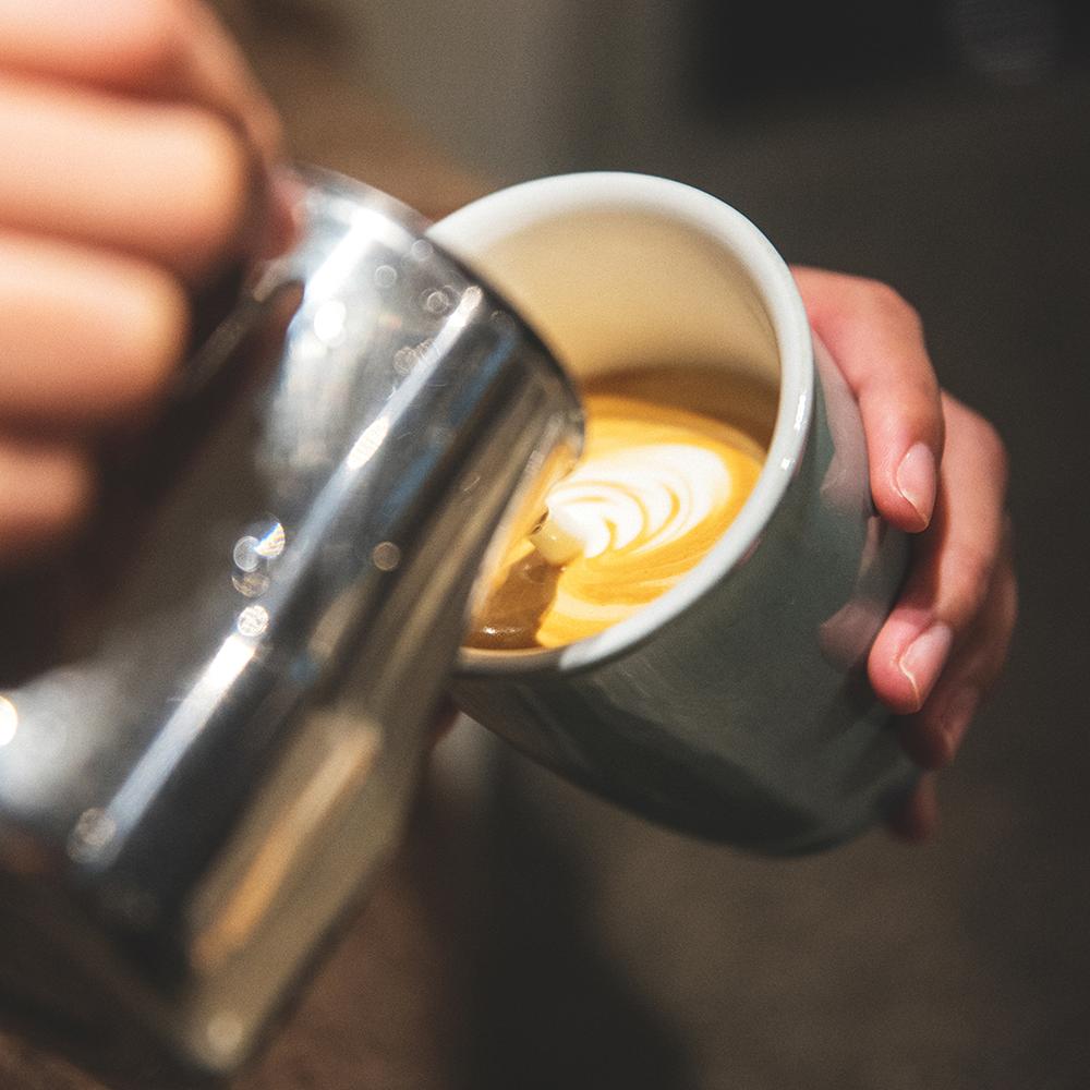 كوب نوماد مزدوج الجدار سعة 250 مل (ألوان بوترز)